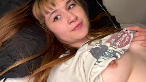 Snapshot of electra_kuznetsova chatting on 17, 7, 2026 Im Meleena online show from 17, 7, 2026