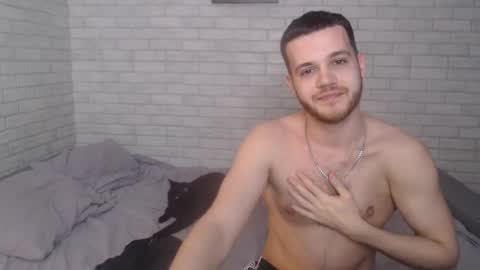 Snapshot of electric_smile chatting on 10, 2, 2025 Alex online show from 10, 2, 2025