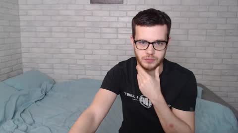 Snapshot of electric_smile chatting on 6, 3, 2025 Alex online show from 6, 3, 2025