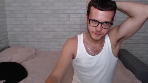 Snapshot of electric_smile chatting on 17, 9, 2025 Alex online show from 17, 9, 2025