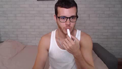 Snapshot of electric_smile chatting on 23, 9, 2025 Alex online show from 23, 9, 2025