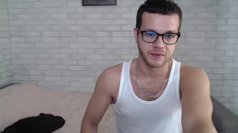 Snapshot of electric_smile chatting on 24, 9, 2025 Alex online show from 24, 9, 2025