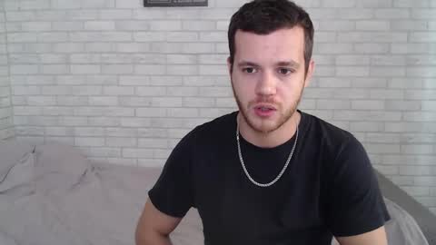 Snapshot of electric_smile chatting on 1, 10, 2025 Alex online show from 1, 10, 2025