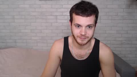 Snapshot of electric_smile chatting on 19, 10, 2025 Alex online show from 19, 10, 2025