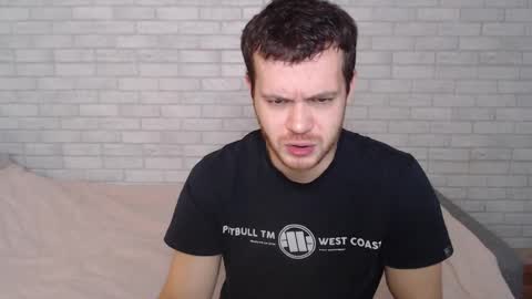 Snapshot of electric_smile chatting on 23, 10, 2025 Alex online show from 23, 10, 2025