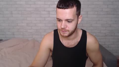 Snapshot of electric_smile chatting on 26, 10, 2025 Alex online show from 26, 10, 2025