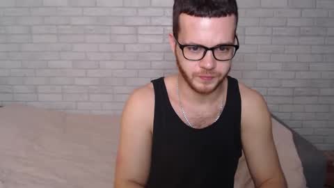 Snapshot of electric_smile chatting on 5, 11, 2025 Alex online show from 5, 11, 2025