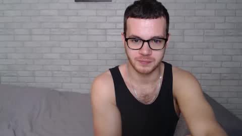 Snapshot of electric_smile chatting on 8, 11, 2025 Alex online show from 8, 11, 2025