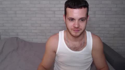 Snapshot of electric_smile chatting on 8, 11, 2025 Alex online show from 8, 11, 2025