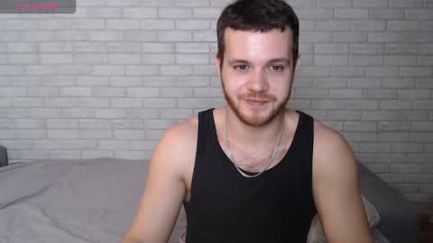 Snapshot of electric_smile chatting on 28, 11, 2025 Alex online show from 28, 11, 2025