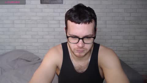 Snapshot of electric_smile chatting on 30, 11, 2025 Alex online show from 30, 11, 2025