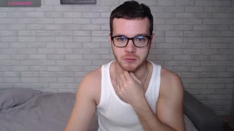 Snapshot of electric_smile chatting on 1, 12, 2025 Alex online show from 1, 12, 2025