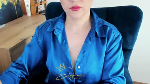 eleganzavogue online show from 9, 5, 2026