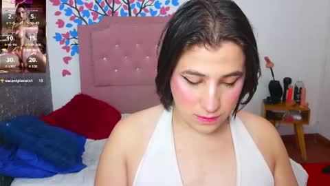 Snapshot of elektra_doll chatting on 16, 6, 2026 elektra_doll online show from 16, 6, 2026