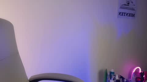 Snapshot of elektra_sky11 chatting on 6, 1, 2025 Elektra Sky online show from 6, 1, 2025