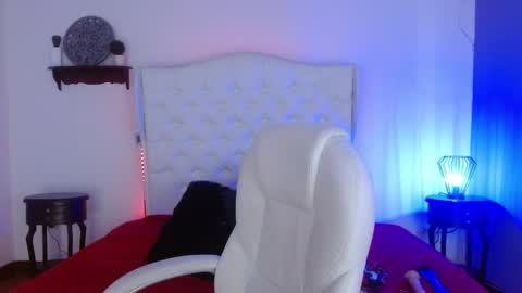 Elena online show from 16, 1, 2025