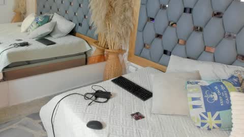 Elena online show from 29, 3, 2026