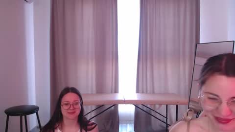 Elena online show from 27, 4, 2026