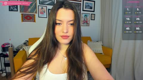 Snapshot of elenalooove chatting on 13, 12, 2024 Elena insta yourdream 1ove online show from 13, 12, 2024