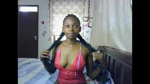 Snapshot of eleniedoll chatting on 24, 2, 2026 eleniedoll online show from 24, 2, 2026