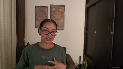 Elenna online show from 12, 6, 2026