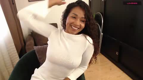 Elenna online show from 28, 7, 2026