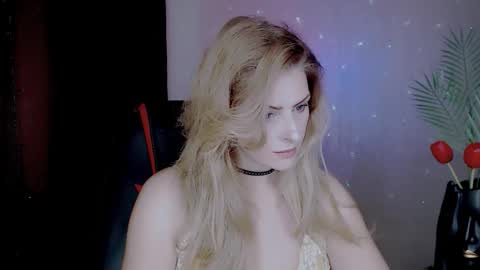 Elli online show from 9, 10, 2025