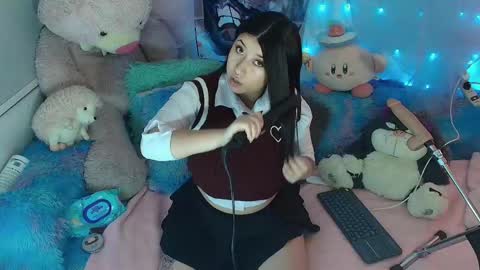 miu  online show from 3, 11, 2025