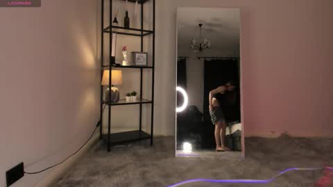 Snapshot of elfiecollins chatting on 21, 9, 2025 Elfie online show from 21, 9, 2025