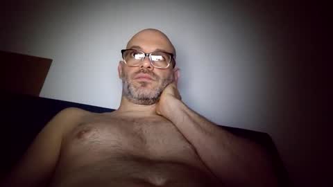 Snapshot of elgrande85 chatting on 13, 3, 2026 elgrande85 online show from 13, 3, 2026