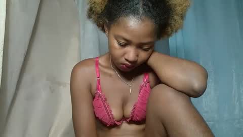 elia011 online show from 30, 1, 2025