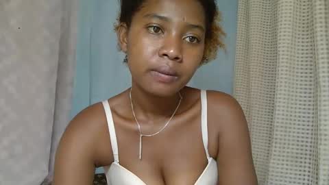 elia011 online show from 23, 2, 2025