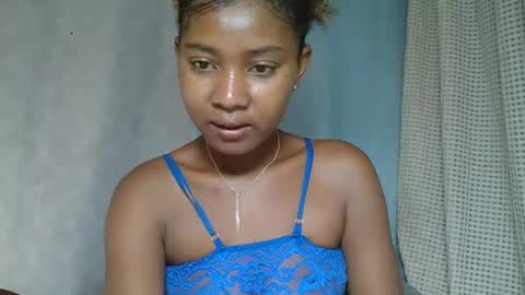 elia011 online show from 23, 2, 2025