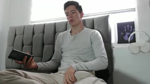 Elian online show from 9, 2, 2025