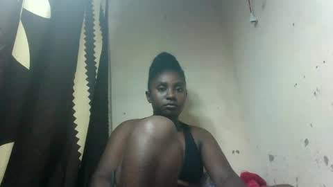 Snapshot of eliannee chatting on 14, 12, 2025 eliannee online show from 14, 12, 2025