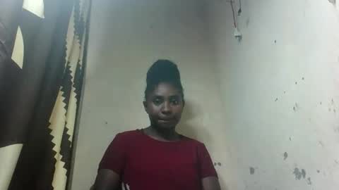 Snapshot of eliannee chatting on 15, 12, 2025 eliannee online show from 15, 12, 2025