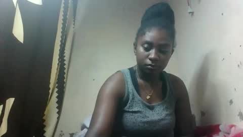 Snapshot of eliannee chatting on 17, 12, 2025 eliannee online show from 17, 12, 2025