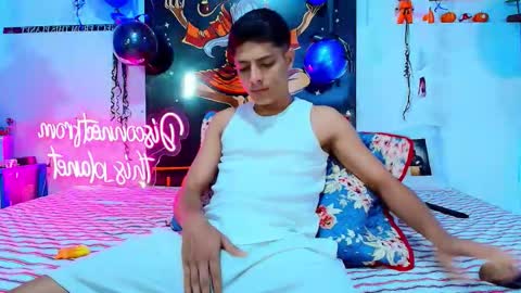 elias_salvatore_ online show from 27, 2, 2026