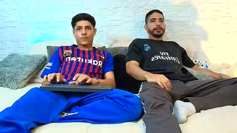 elias_salvatore_ online show from 17, 5, 2026
