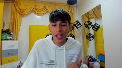 E L I A S online show from 25, 2, 2025