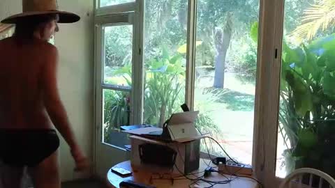 Snapshot of eliberator chatting on 17, 5, 2026 eliberator online show from 17, 5, 2026