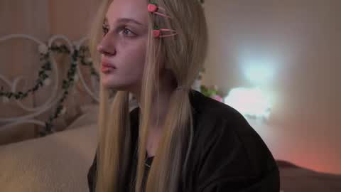 Ellie online show from 26, 4, 2026