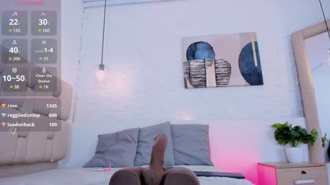 E L I I Z A B E T H   online show from 17, 12, 2024