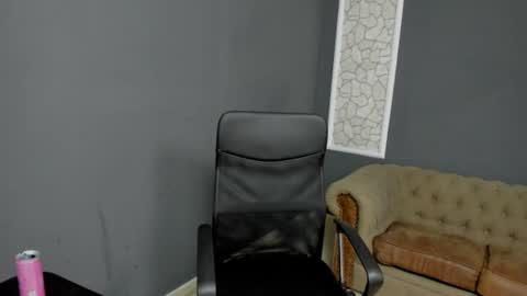 ElijahThorne online show from 19, 7, 2026