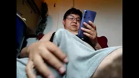 Snapshot of elimposstor chatting on 11, 1, 2025 elimposstor online show from 11, 1, 2025