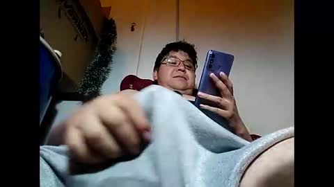 Snapshot of elimposstor chatting on 12, 1, 2025 elimposstor online show from 12, 1, 2025