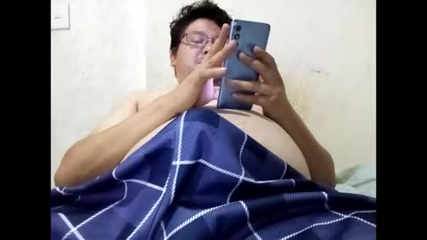 Snapshot of elimposstor chatting on 13, 10, 2025 elimposstor online show from 13, 10, 2025