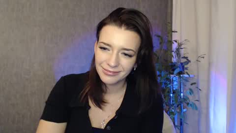 Elina online show from 12, 12, 2024