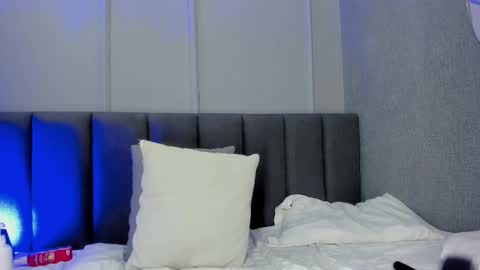 Elisa online show from 9, 3, 2025