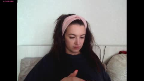 elisa_dove208 online show from 7, 10, 2025